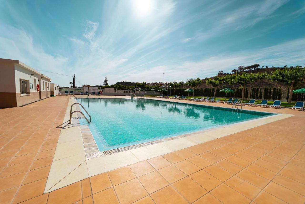 Kampaoh Costa Del Sol Otel Almayate Bajo Dış mekan fotoğraf
